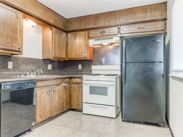 822 Russell Circle, Norman, OK 73071