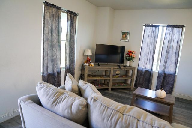 12647 E Clarkson Avenue, Kingsburg, CA 93631