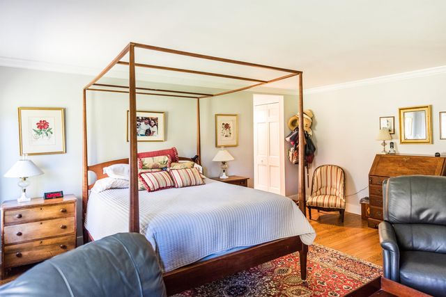 487 Vermont Route 100, Londonderry, VT 05155