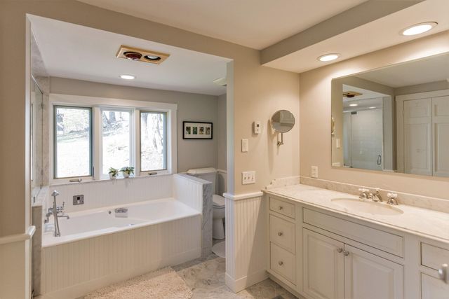 487 Vermont Route 100, Londonderry, VT 05155
