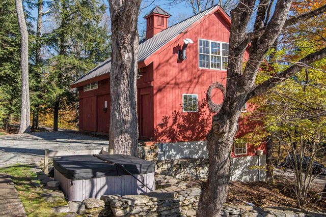 487 Vermont Route 100, Londonderry, VT 05155