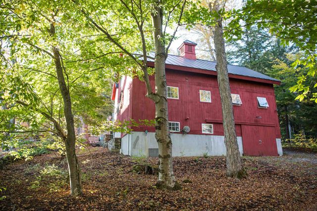 487 Vermont Route 100, Londonderry, VT 05155