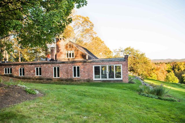 487 Vermont Route 100, Londonderry, VT 05155