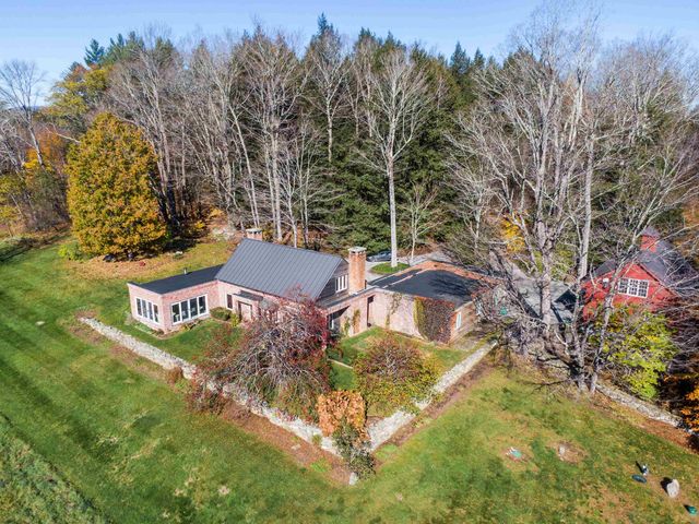 487 Vermont Route 100, Londonderry, VT 05155