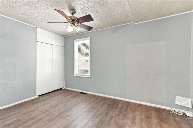 212 N Valley Street, Kansas City, KS 66102