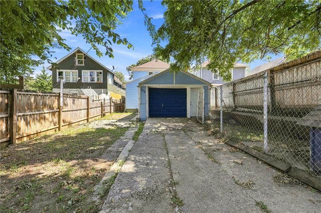 212 N Valley Street, Kansas City, KS 66102