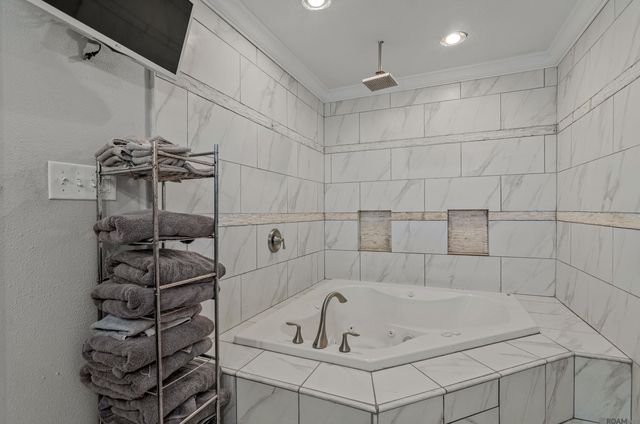 12379 Fairhaven Dr, Baton Rouge, LA 70815