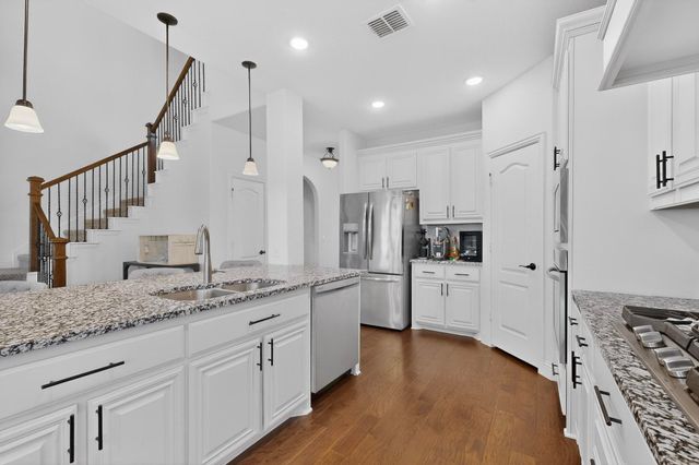 476 Wolf Creek Drive, Waxahachie, TX 75165