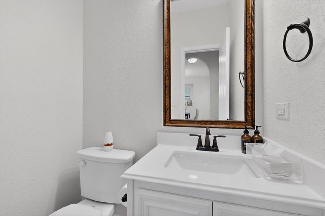 476 Wolf Creek Drive, Waxahachie, TX 75165