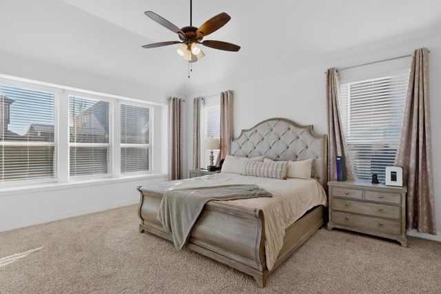 476 Wolf Creek Drive, Waxahachie, TX 75165