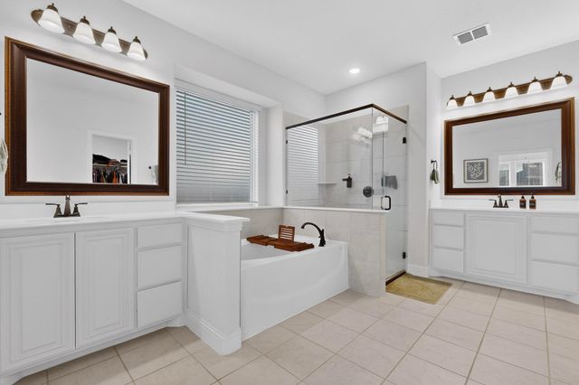 476 Wolf Creek Drive, Waxahachie, TX 75165