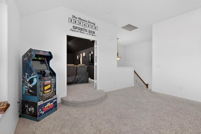 476 Wolf Creek Drive, Waxahachie, TX 75165