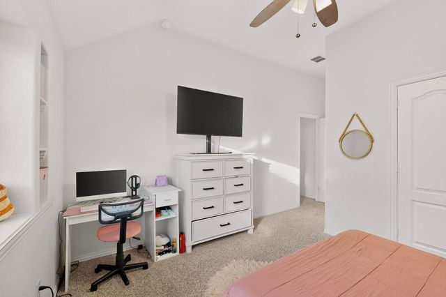 476 Wolf Creek Drive, Waxahachie, TX 75165