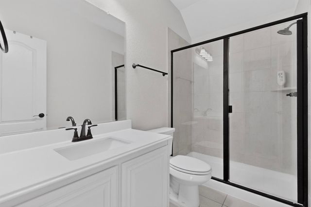 476 Wolf Creek Drive, Waxahachie, TX 75165