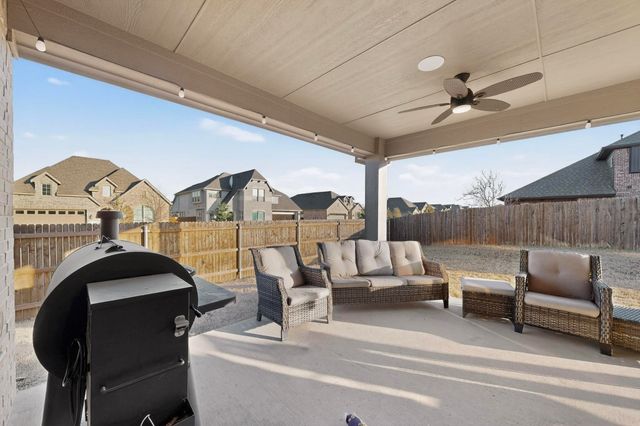 476 Wolf Creek Drive, Waxahachie, TX 75165