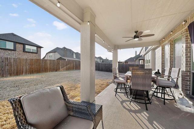 476 Wolf Creek Drive, Waxahachie, TX 75165