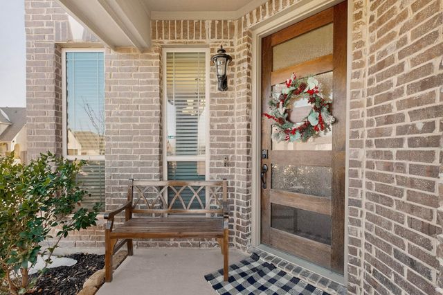 476 Wolf Creek Drive, Waxahachie, TX 75165