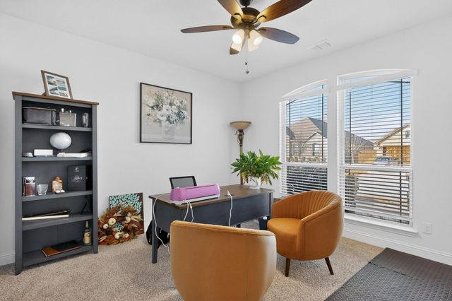 476 Wolf Creek Drive, Waxahachie, TX 75165