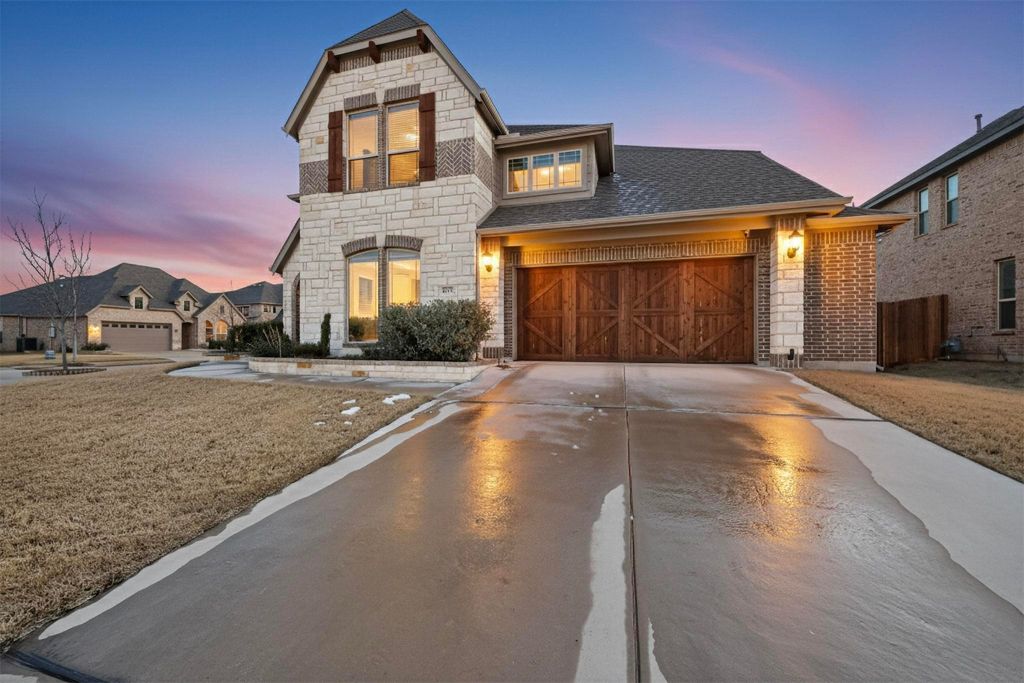476 Wolf Creek Drive, Waxahachie, TX 75165