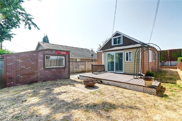 2327 Harrison Avenue, Everett, WA 98201