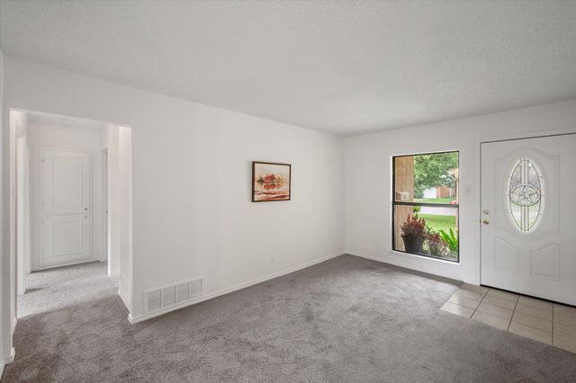 3202 Parker Street, Irving, TX 75062