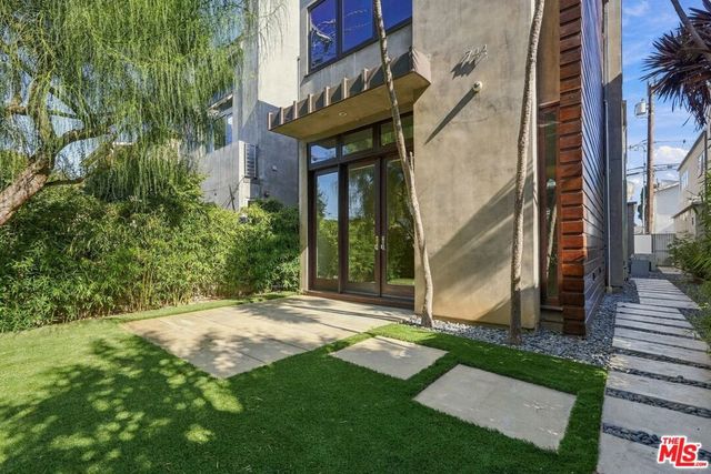 744 Marine Street, Santa Monica, CA 90405