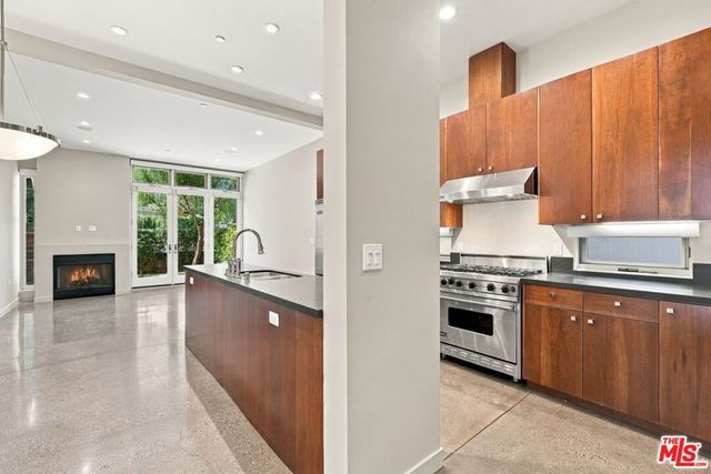 744 Marine Street, Santa Monica, CA 90405
