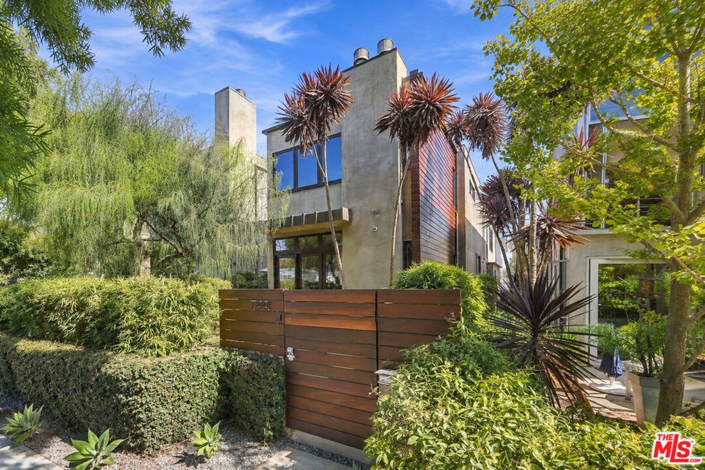 744 Marine Street, Santa Monica, CA 90405