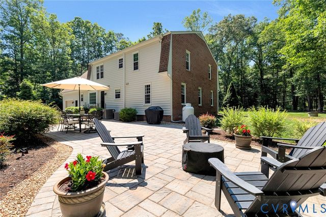 10157 Nina Ct, Mechanicsville, VA 23116