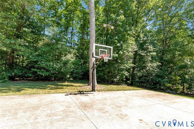 10157 Nina Ct, Mechanicsville, VA 23116