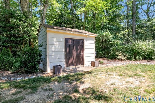 10157 Nina Ct, Mechanicsville, VA 23116
