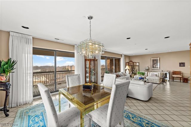 27500 Cedar Road 708, Beachwood, OH 44122