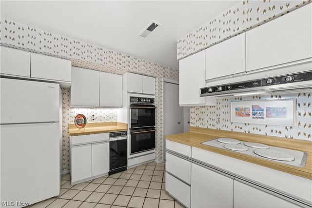 27500 Cedar Road 708, Beachwood, OH 44122