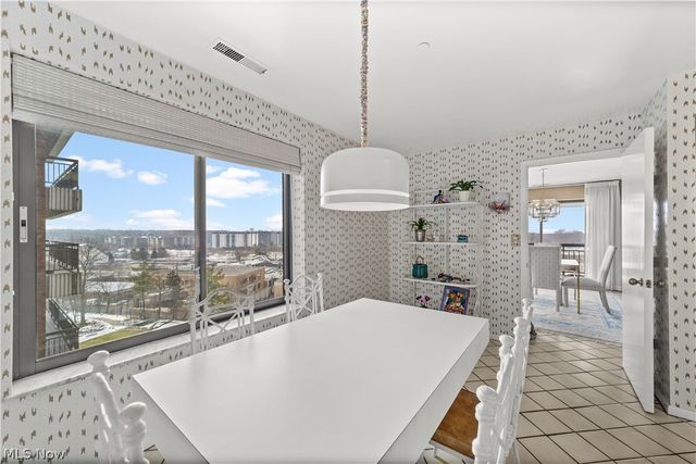 27500 Cedar Road 708, Beachwood, OH 44122