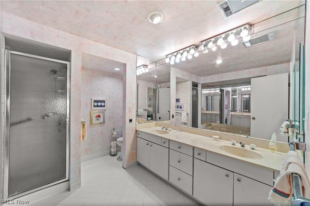 27500 Cedar Road 708, Beachwood, OH 44122