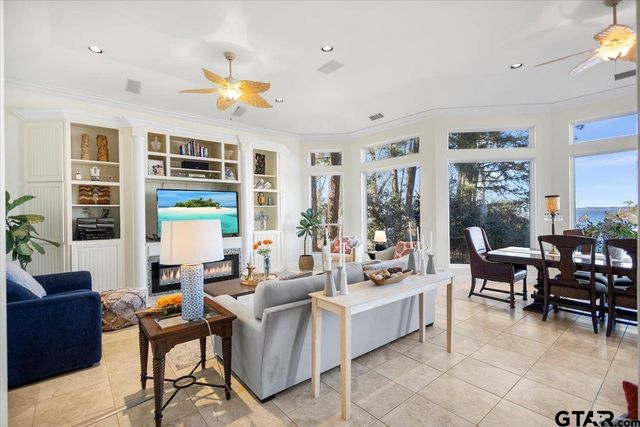 24901 County Road 4117, Frankston, TX 75763