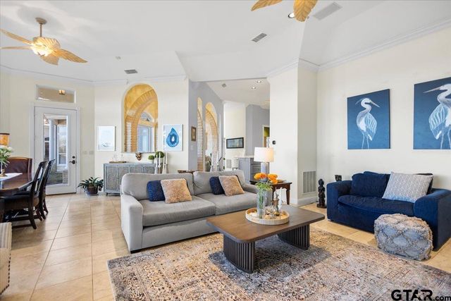 24901 County Road 4117, Frankston, TX 75763