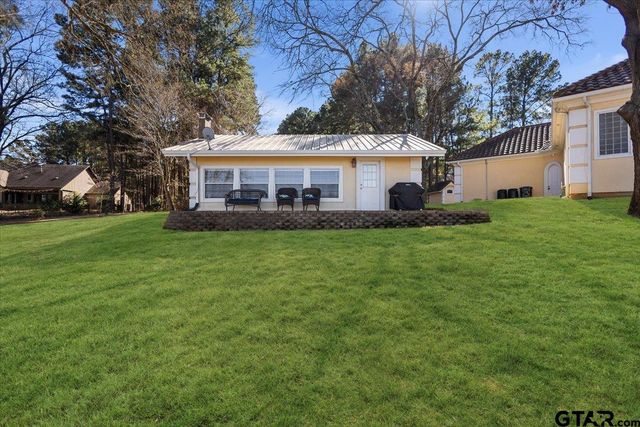 24901 County Road 4117, Frankston, TX 75763