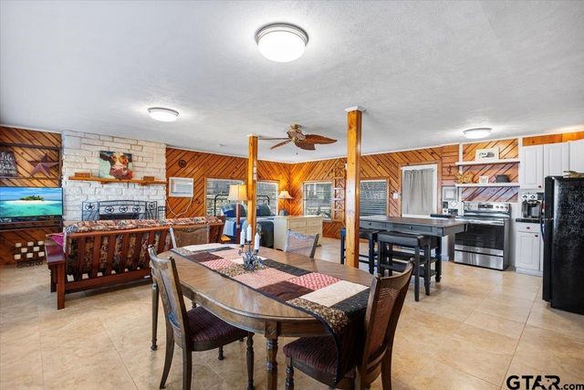 24901 County Road 4117, Frankston, TX 75763