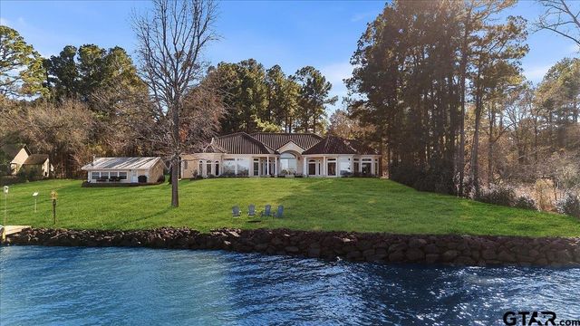 24901 County Road 4117, Frankston, TX 75763