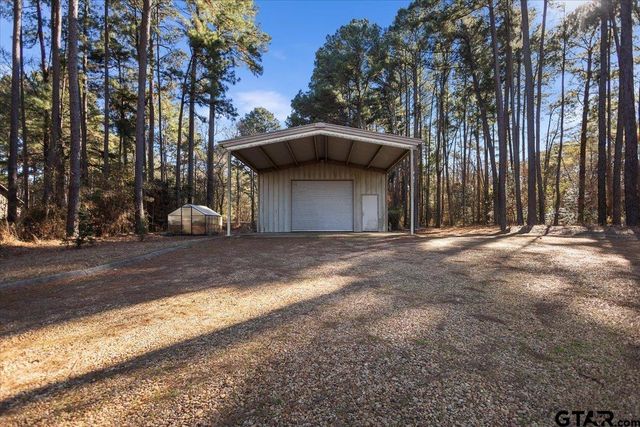 24901 County Road 4117, Frankston, TX 75763