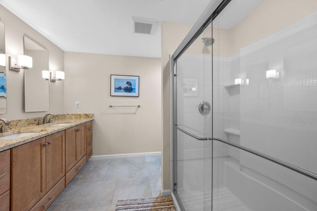 381 Great Oak Road APT 9, Mashpee, MA 02649