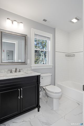 65 Mason Street, Fairfield, CT 06825