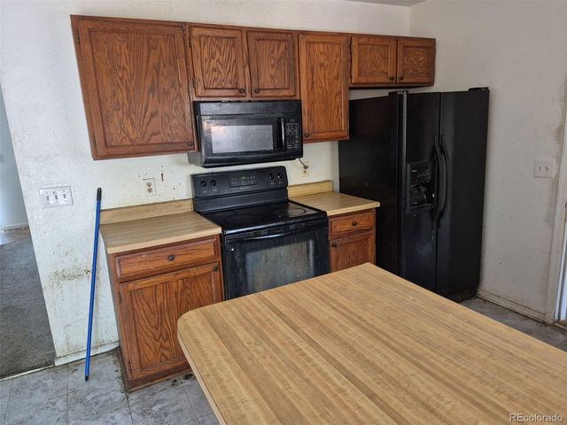 18249 E Mexico Pl, Aurora, CO 80017