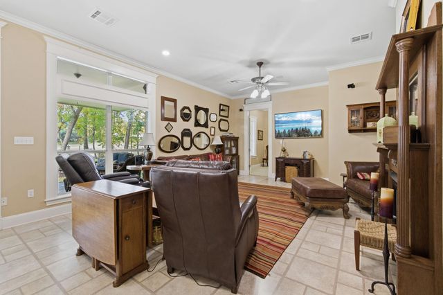 510 Cherry Hills Drive, Huntsville, TX 77340