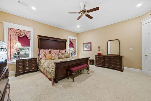 510 Cherry Hills Drive, Huntsville, TX 77340