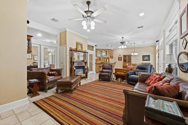 510 Cherry Hills Drive, Huntsville, TX 77340