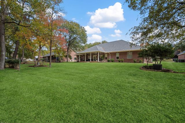 510 Cherry Hills Drive, Huntsville, TX 77340