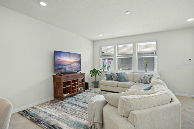 10449 FOLLY BEACH ROAD, Orlando, FL 32827