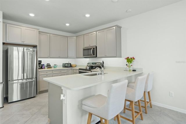 10449 FOLLY BEACH ROAD, Orlando, FL 32827